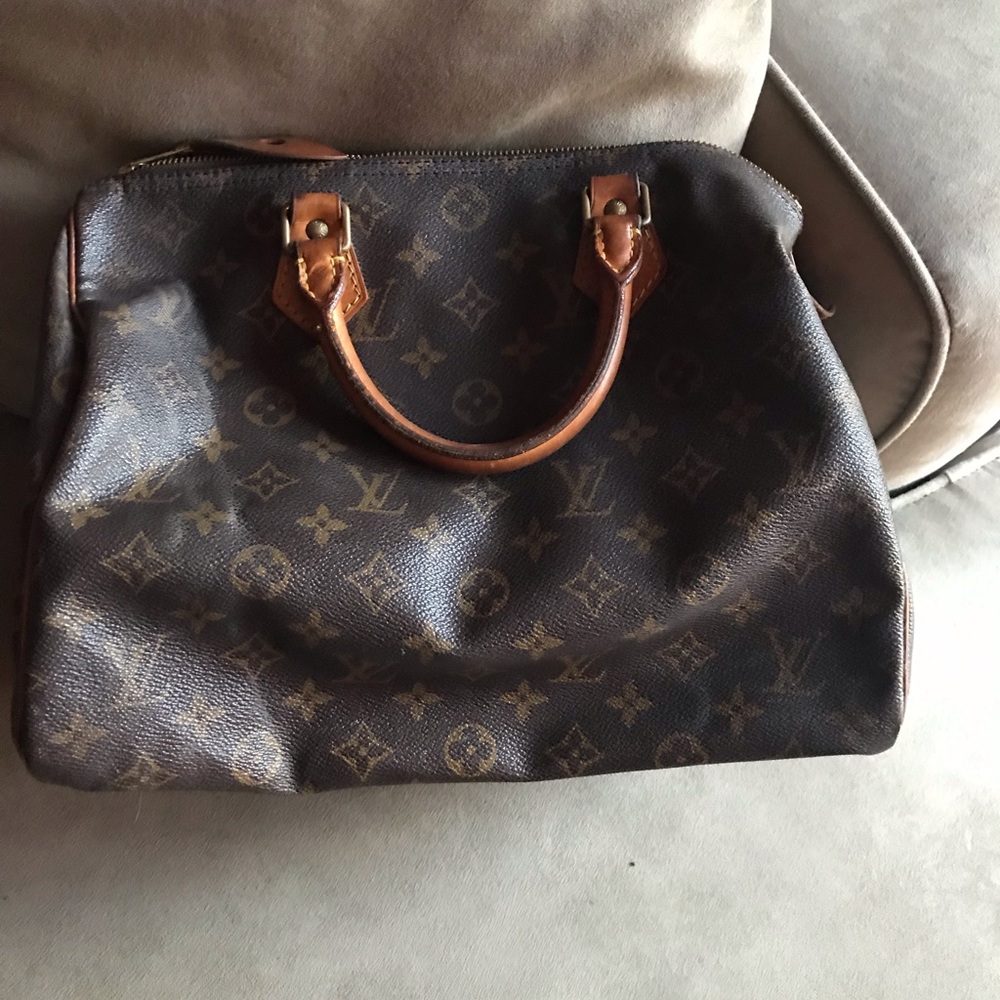 Louis Vuitton Speedy